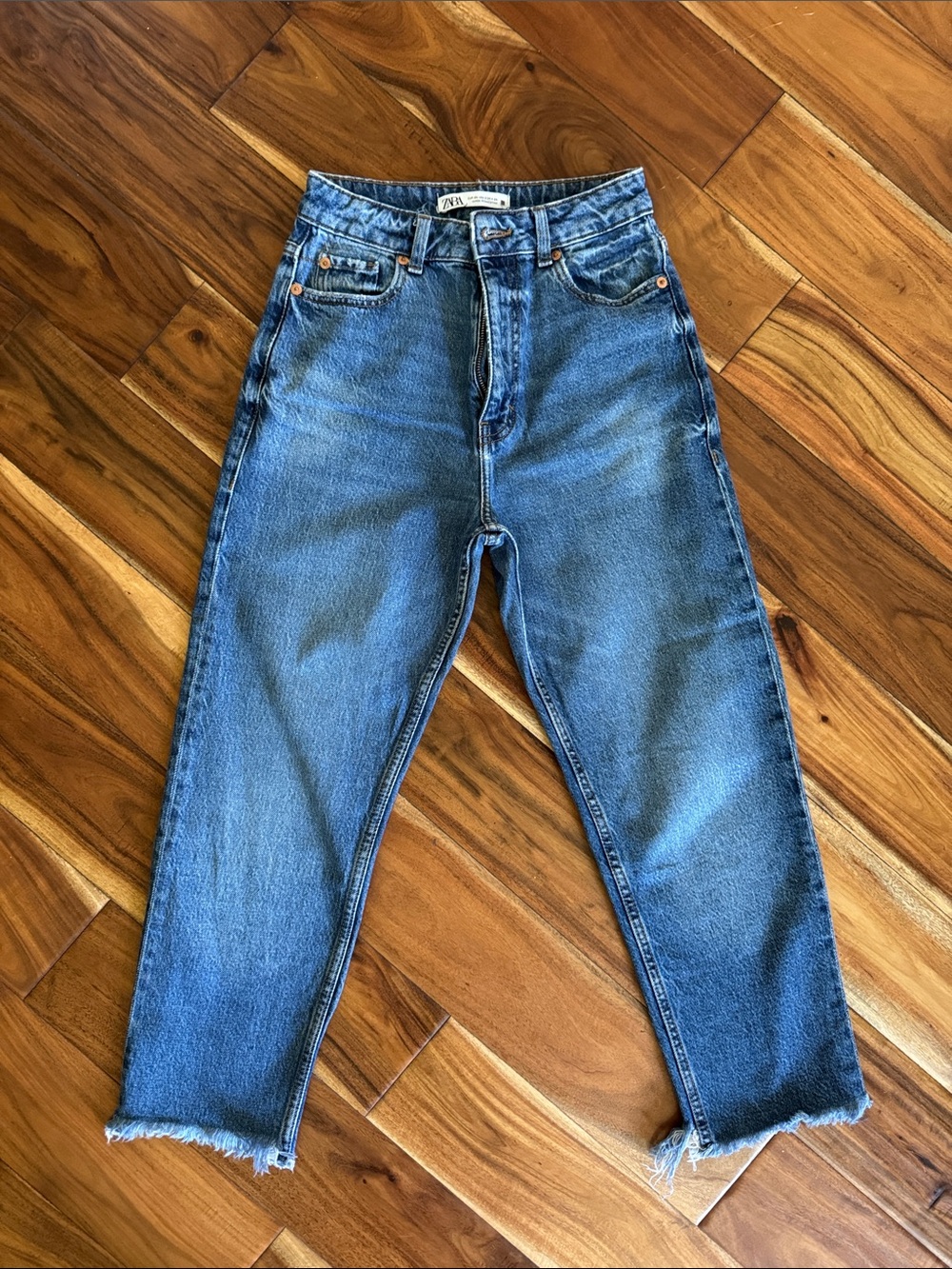 Zara women’s jeans, size 2-great condition